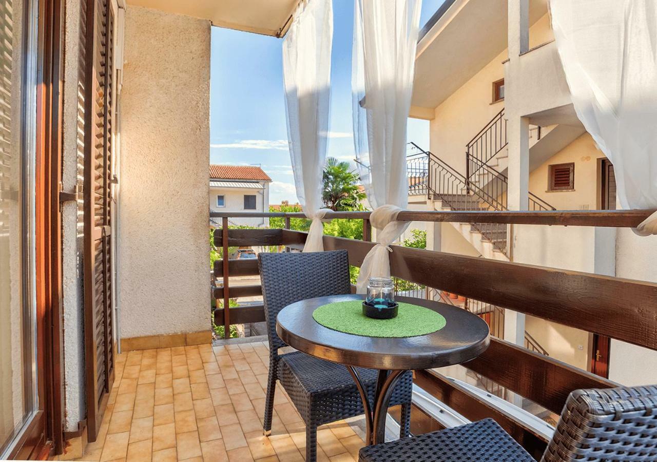 Apartments Vretenar Novigrad Istria Kültér fotó