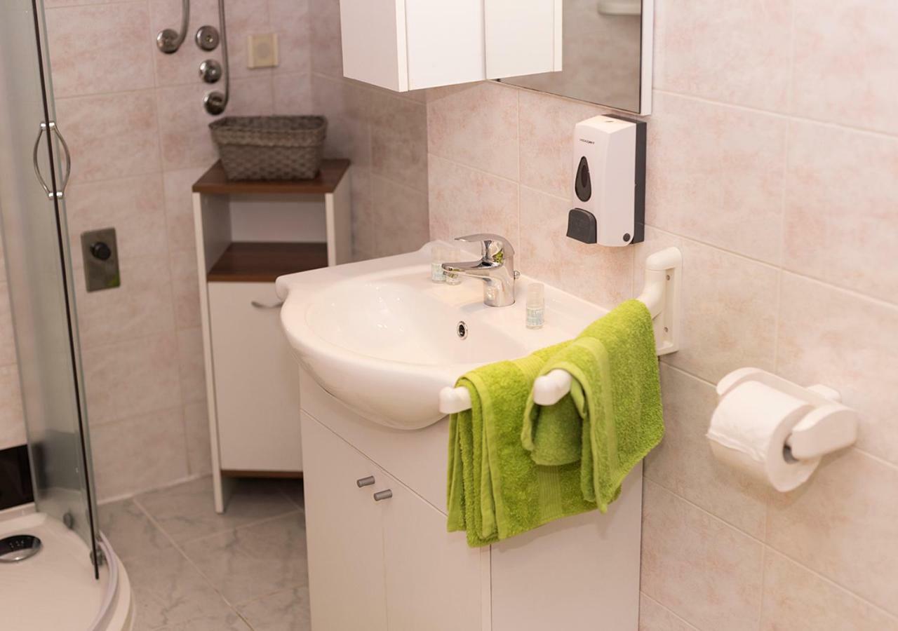 Apartments Vretenar Novigrad Istria Kültér fotó